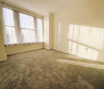 Uplands Road, Leigh-on-sea, SS9 - Photo 5