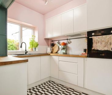 3 bedroom semi-detached house to rent - Photo 2