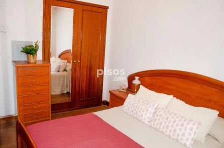 Piso en alquiler en Zona Llana y Accesible Cerca del Centro de Eibar - Photo 2