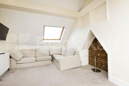 Hendon Way, London, NW2 - Photo 3