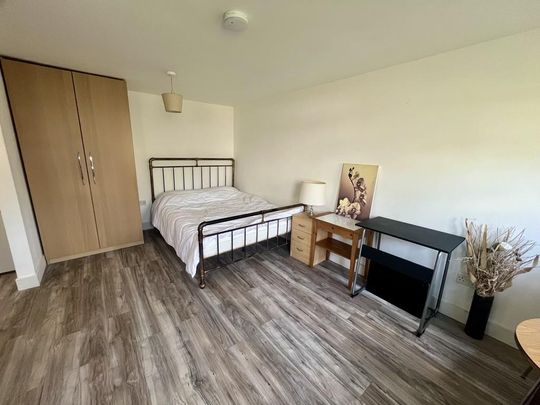 1 bedroom flat to rent - Photo 1