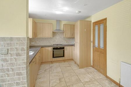 3 Bed End Terrace, Green Oak Avenue, S17 - Photo 2