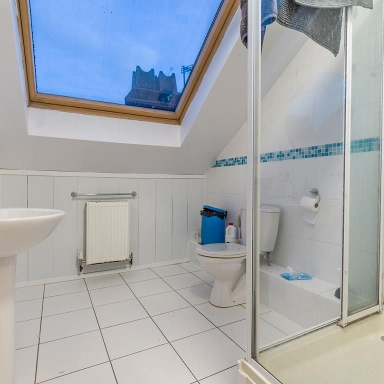 6 bedroom maisonette to rent - Photo 1