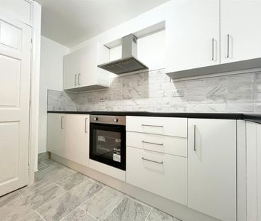 1 Bedroom Apartment To Let - Photo 3