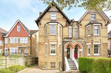 2 bedroom maisonette to rent - Photo 2