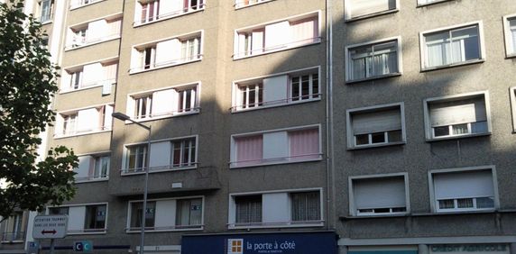 Location Appartement 1 pièce 33m² GRENOBLE 38000 - Photo 2