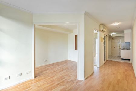 Perfectly positioned in Melbourne City! - Photo 5