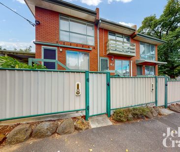 Effortless Lifestyle, Exceptional Location - Photo 1