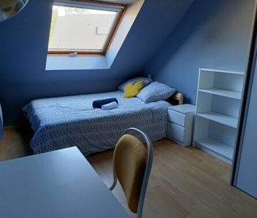 chambre meublé en coloc dans maison avec jardin - Photo 1