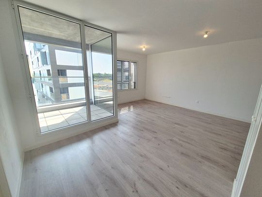 Apartment - Photo 1