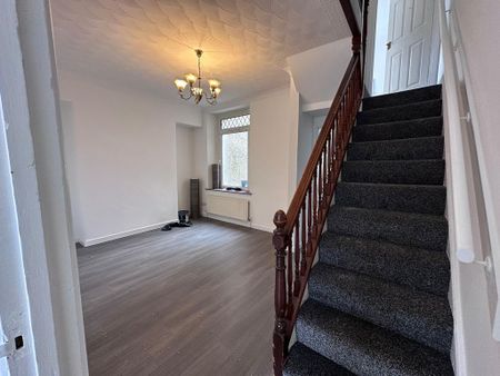3 bedroom terraced house to rent - Photo 3