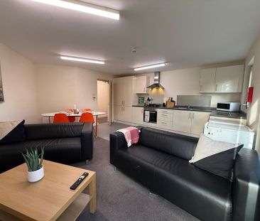 6 bedroom private hall to rent - Photo 2