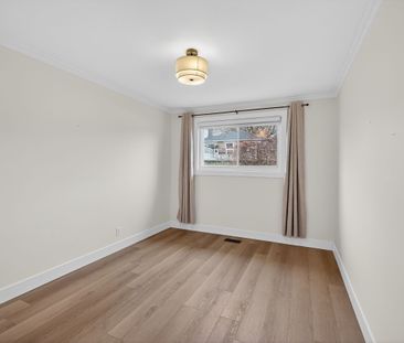 For Lease - 724 Balaton Avenue Unit# Main, Pickering, Ontario - Photo 3