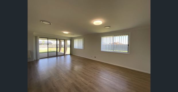 236 Edward Street, FORBES NSW 2871 - Photo 1