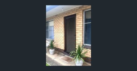 Great Location 2 Bedroom Unit!! - Photo 3