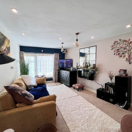 Church Street, Broadway, WR12 - Photo 1