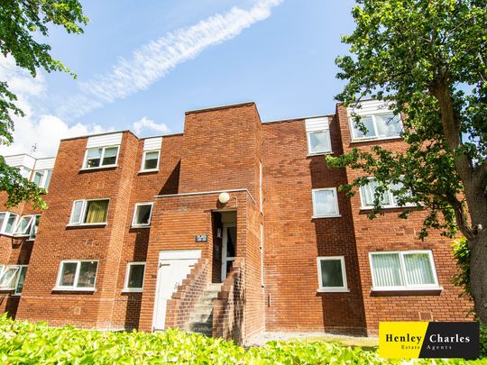 Erdington, Gravelly Hill North, B23 6BQ, Birmingham - Photo 1