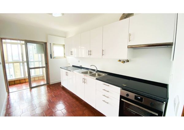 Apartamento T3 em Lisboa