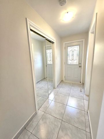 For Lease - 93 North Ridge Road, Vaughan, Ontario - Photo 5