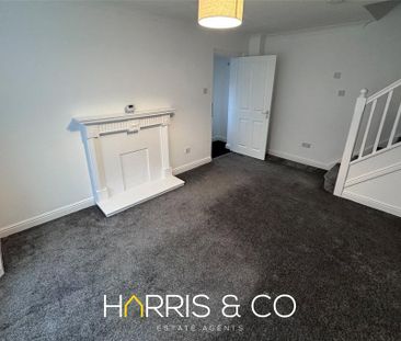 2 bedroom end of terrace house to rent - Photo 1