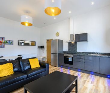 2 bedroom apartment to rent - Photo 2