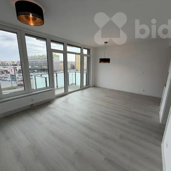 Pronájem bytu 1+KK v ulici Americká, Kladno - Photo 1