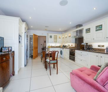 Apt 2 Danesfort Park North, Belfast, BT9 5 RB - Photo 5