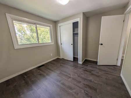 All Inclusive 3 Bedroom Main Unit In Niagara Falls - Photo 5