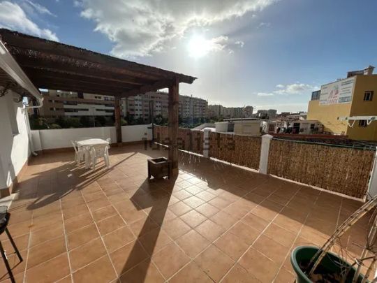 Alquiler de ático en Calle Juan Juliani - Photo 1