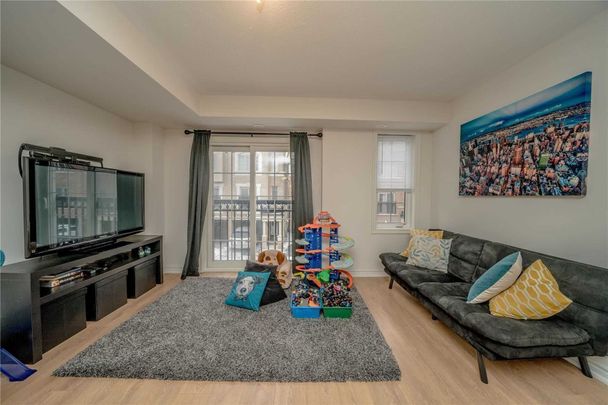 For Lease - 2218 Chevron Prince Path Unit# 411, Oshawa, Ontario - Photo 1