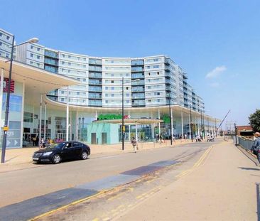 Prince Regent Road, Hounslow, TW3 - Photo 2