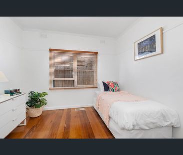 60 Surrey Road, Blackburn North, Vic 3130 - Photo 2