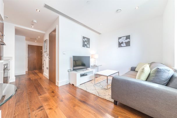 Duckman Tower, 3 Lincoln Plaza, London, E14 - Photo 1