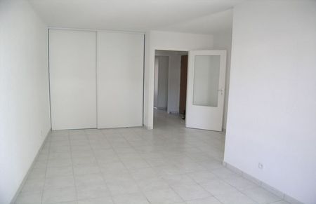 Appartement - 2 pièces - Jaude/Banque de France - Photo 3