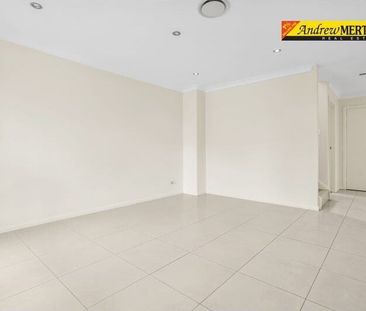 Blacktown - Photo 3