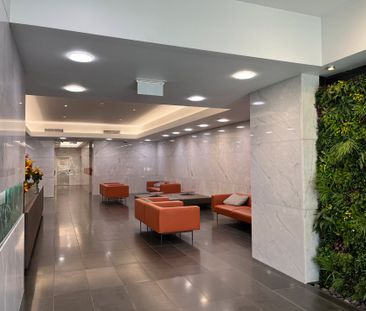 Home in the Heart of the City - Photo 5