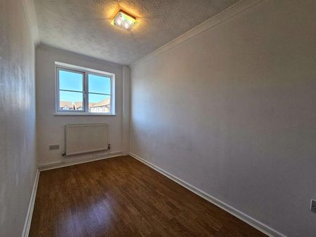 2 bedroom semi-detached house to rent - Photo 2
