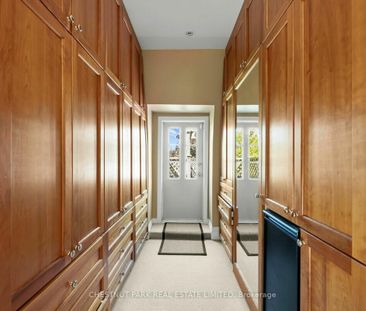 30 Bernard Avenue, ON, Toronto - Photo 1