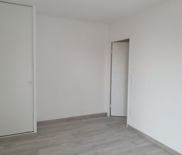Location Appartement 2 pièces 41m² VALENCIENNES 59300 - Photo 4