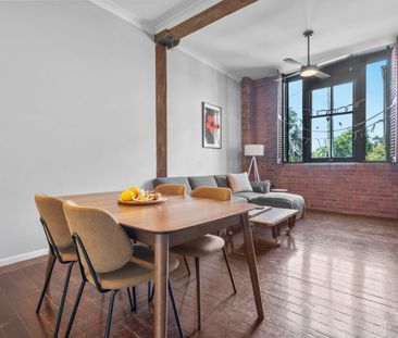Spacious Woolstore Apt * Close to Everything* Available Now - Photo 1