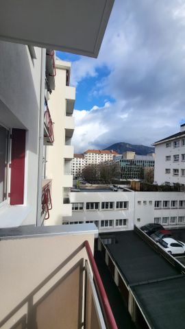 Location Appartement 2 pièces 46m² ANNECY 74000 - Photo 5