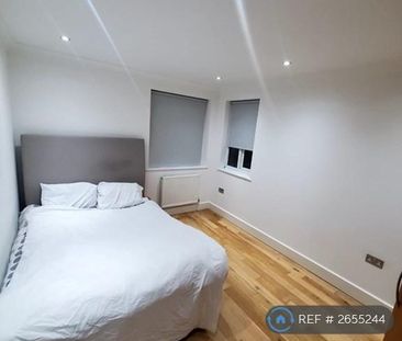 1 bedroom in a flat share to rent - Photo 4