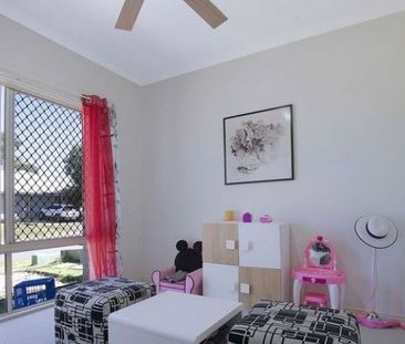 34 Gibbs Street, North Lakes - Photo 2