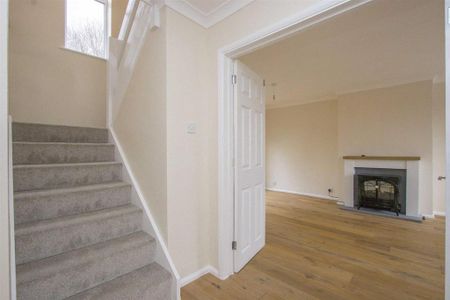 4 bedroom detached house to rent - Photo 5