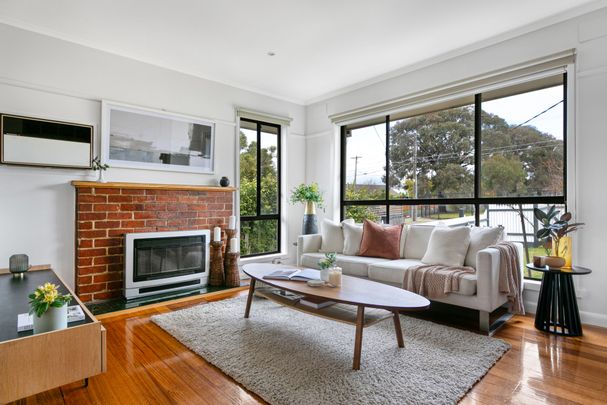 Leafy Serenity with Everything Nearby - Photo 1