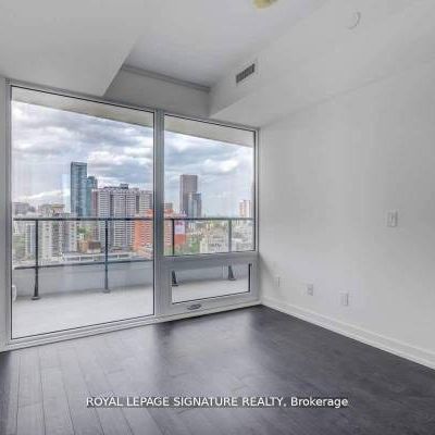 panoramic views spacious layout steps to TTC subway station! - Photo 1