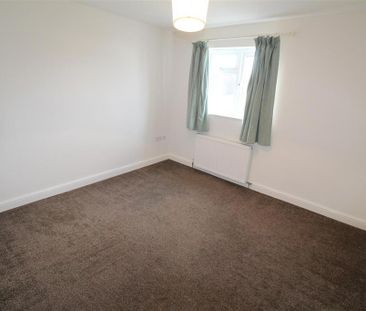 3 bedroom detached house to rent - Photo 5