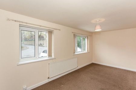 2 bedroom maisonette to rent - Photo 4