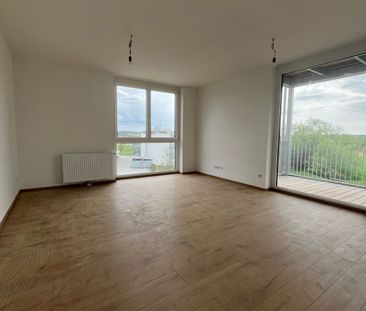 NEUBAU - Helle 3-Zimmerwohnung in ruhiger Lage mit Balkon, Küche un... - Photo 1