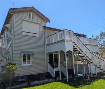 Ground Floor of 2 story house - Photo 1